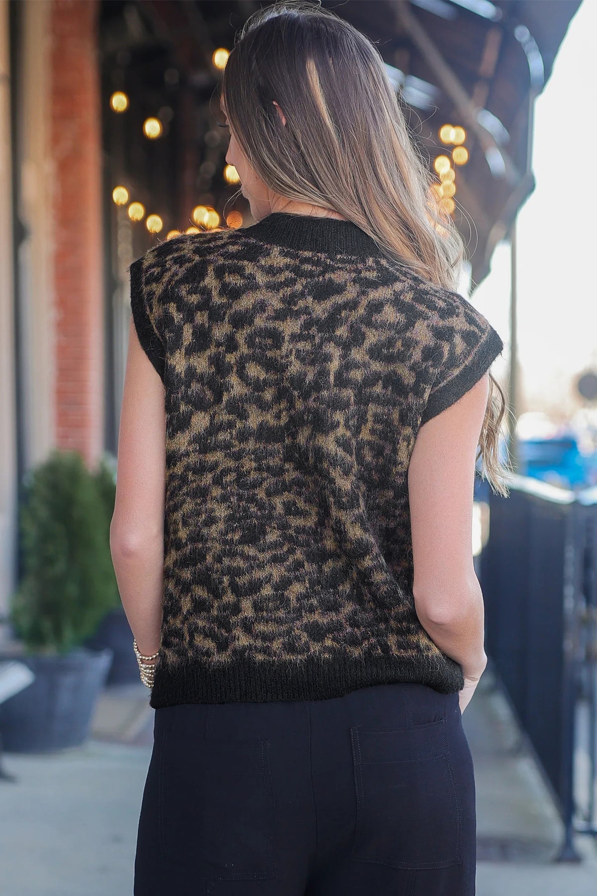 Black Leopard Print Knit Sleeveless Regular Wash Sweater Vest