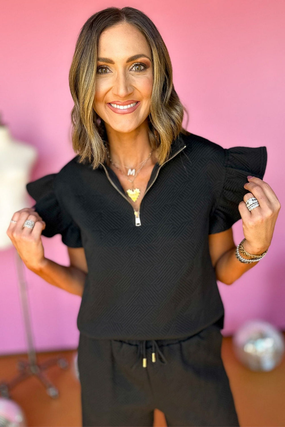 Black Textured Flutter Set