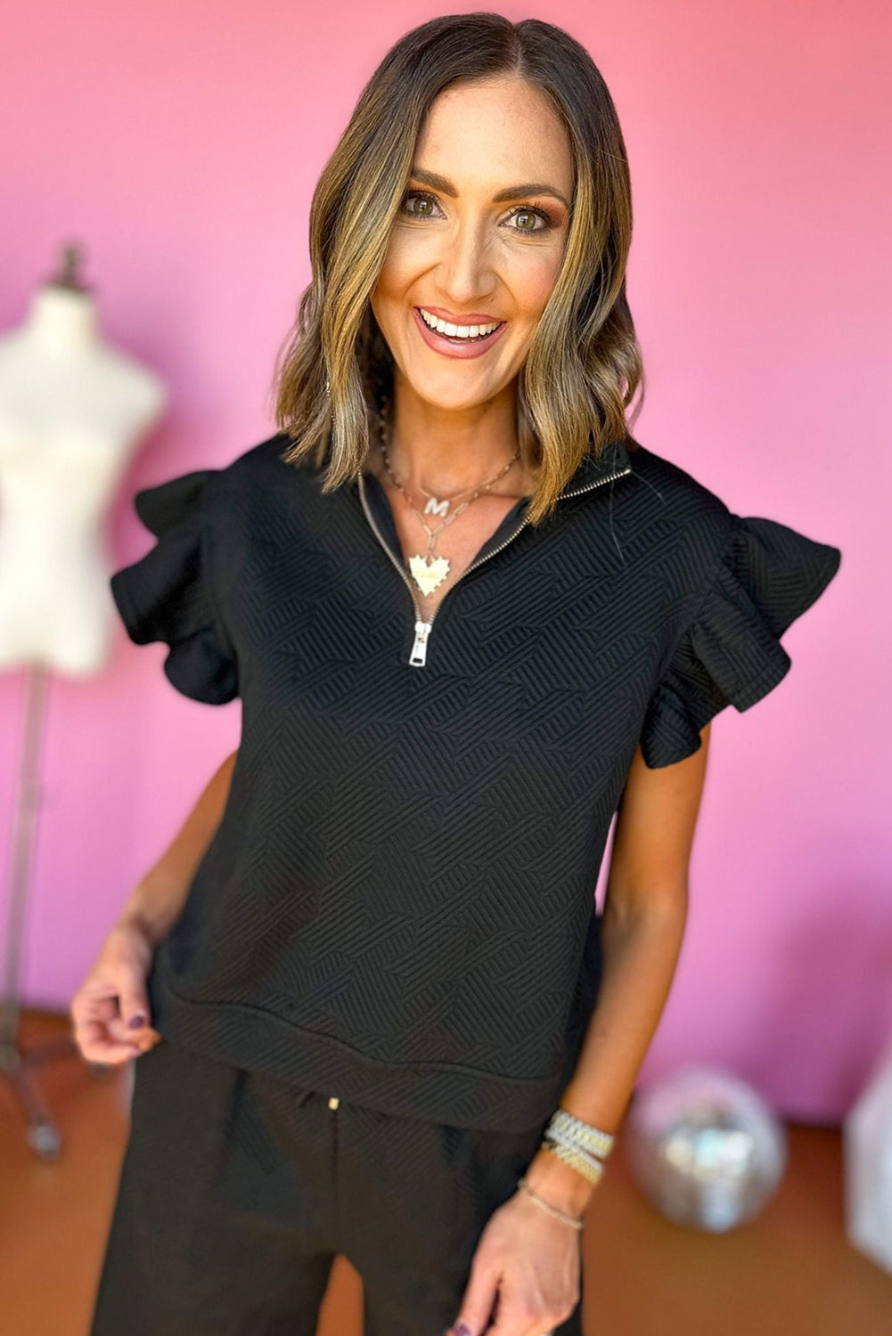 Black Textured Flutter Set