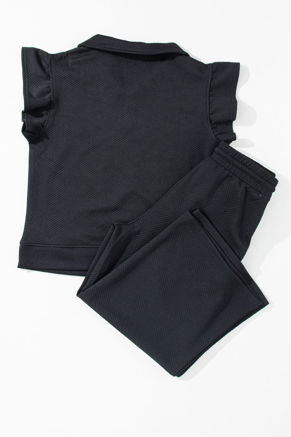 Black Textured Flutter Set